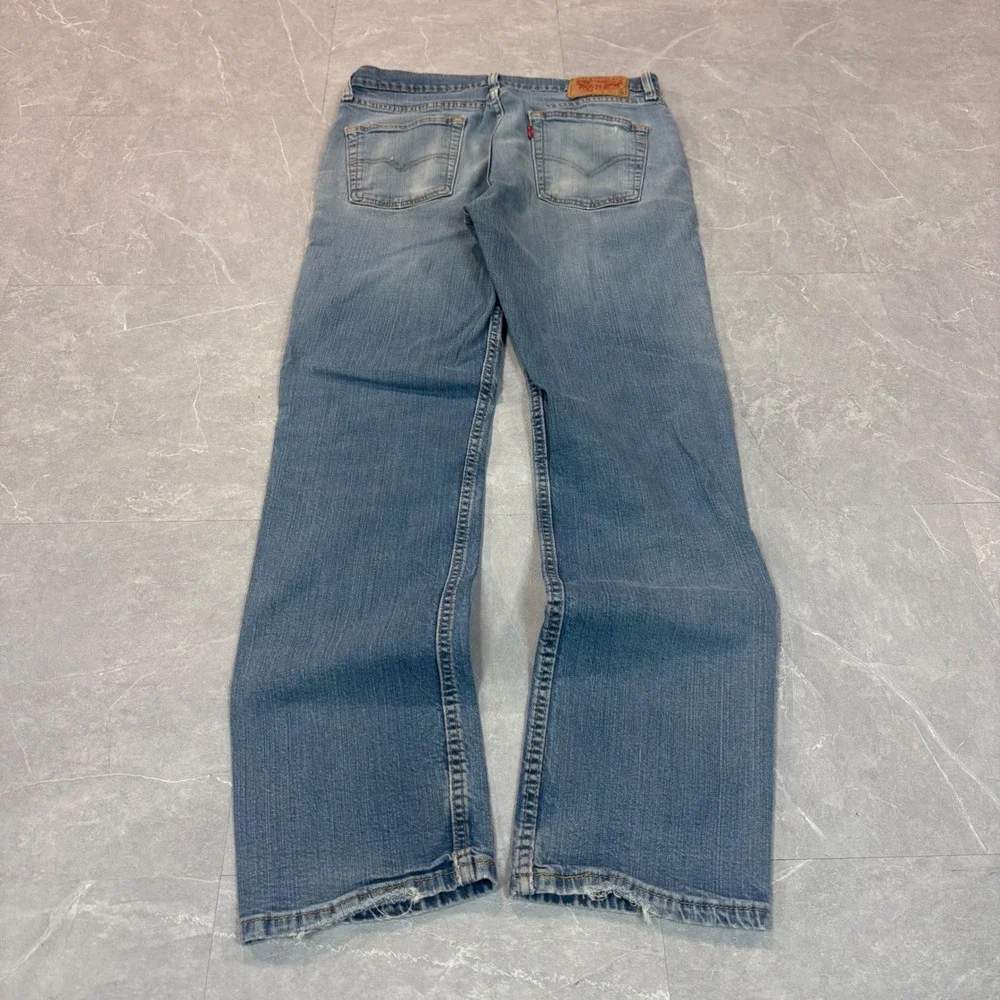 Levis 514 Mens Straight Fit Light Wash Blue Denim Jeans 33x32 3469